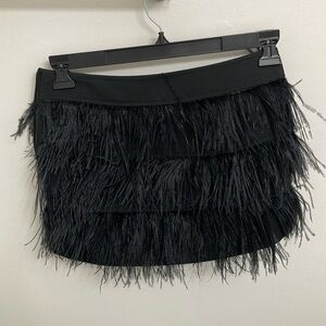 Feather black skirt small